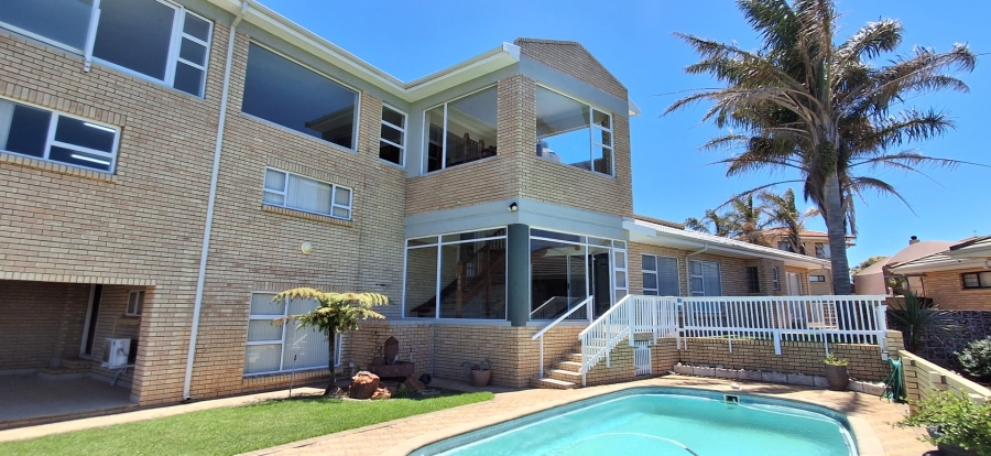 3 Bedroom Property for Sale in Mossel Bay Ext 15 Western Cape